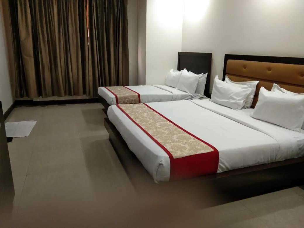 Zenith Hotel - Delhi Airport New Delhi Buitenkant foto